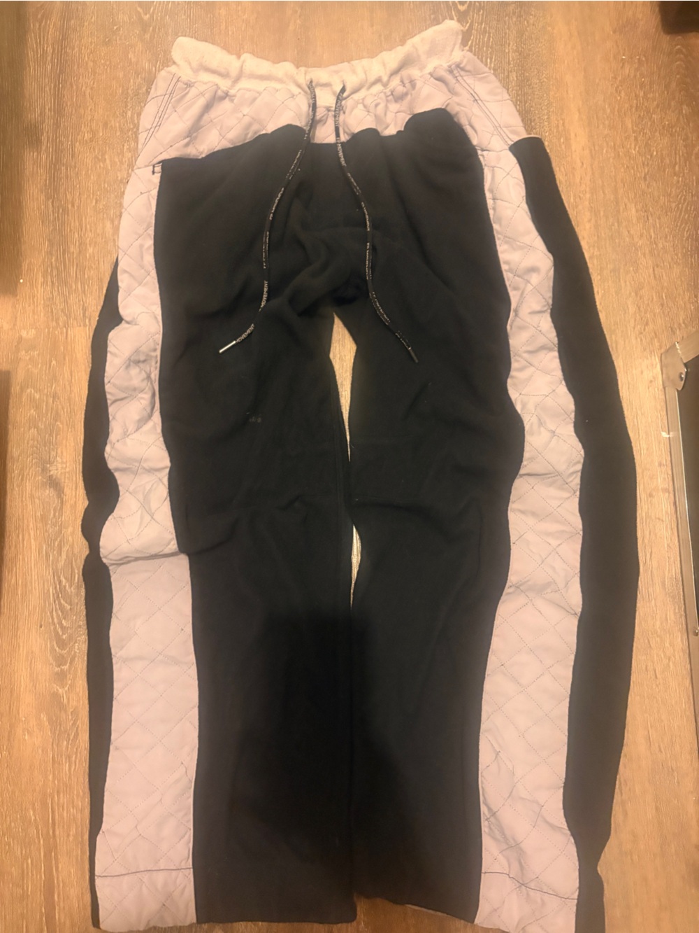 GOTHLIC coquette fleece sweatpants sliming quilted details
